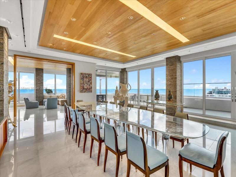 Comprar apartamento en Grand Bay Tower PH-1AN
