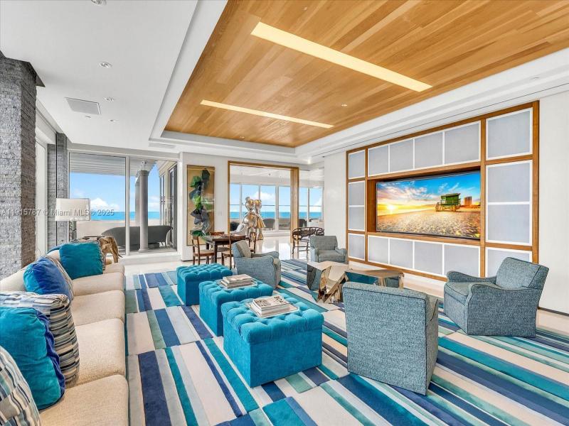 Comprar apartamento en Grand Bay Tower PH-1AN