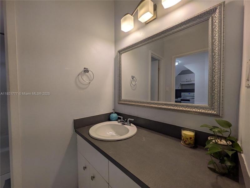 Property photo # 9