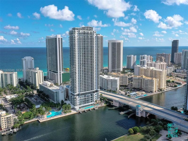Comprar apartamento no Hyde Beach House R3005