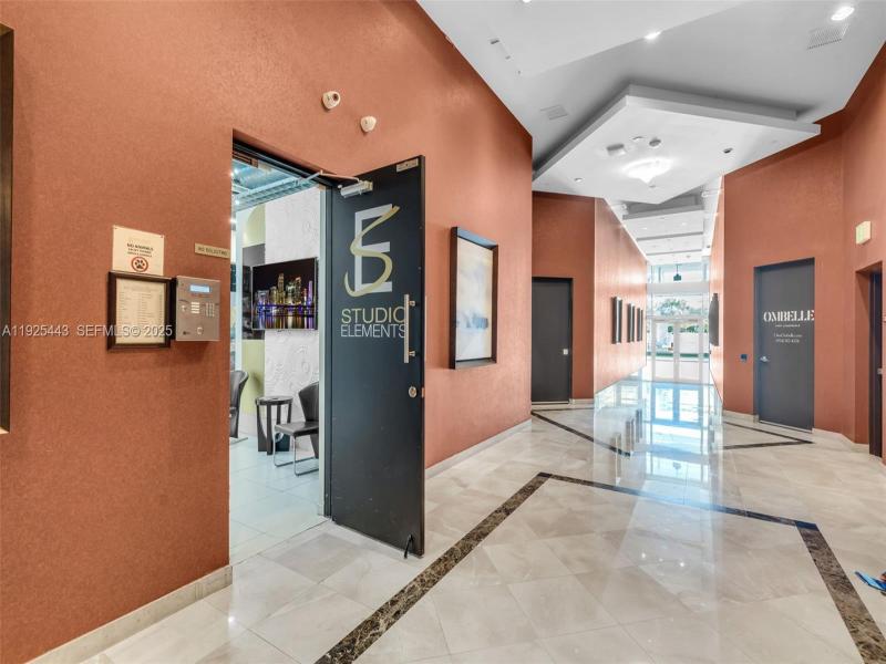Condo for sale at Strada 315 1805