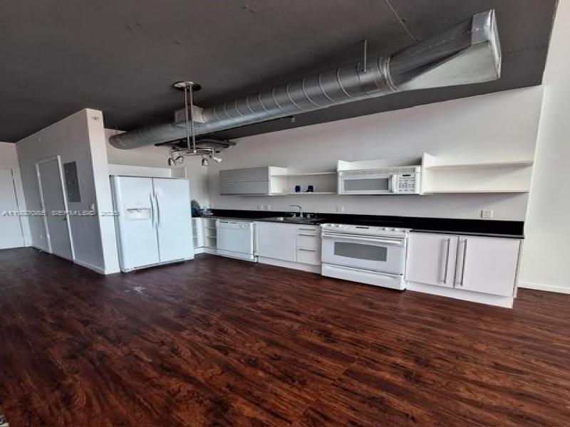 Property photo # 9