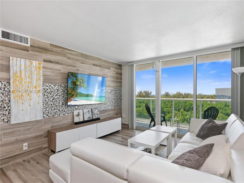 Property photo # 6