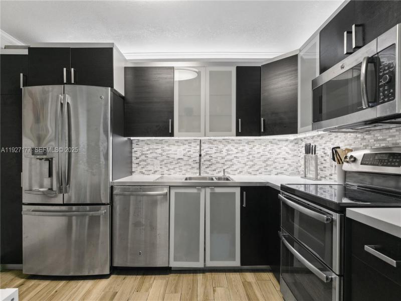 Property photo # 4