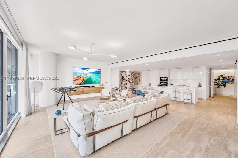 Comprar apartamento en The Surf Club Four Seasons Condo & Hotel N-322