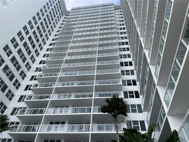 Apartment for rent at Parker Plaza Estates 805