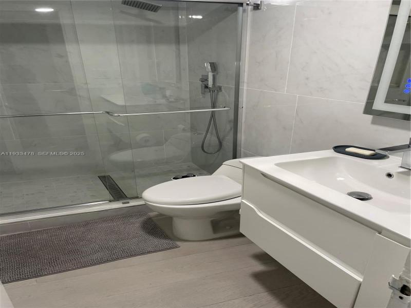 Apartment for rent at Parker Plaza Estates 805