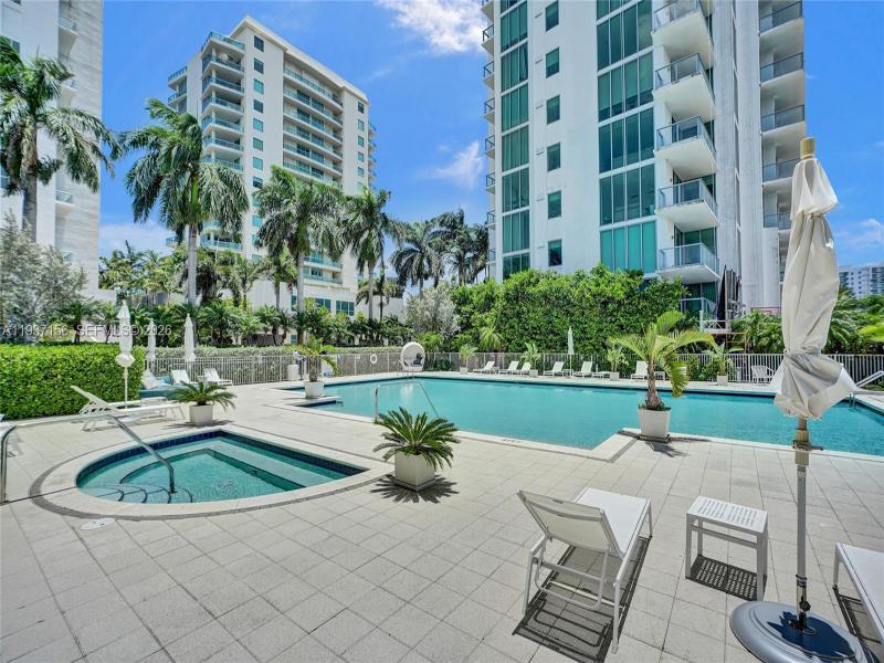 Comprar apartamento en Eloquence on the Bay 1806