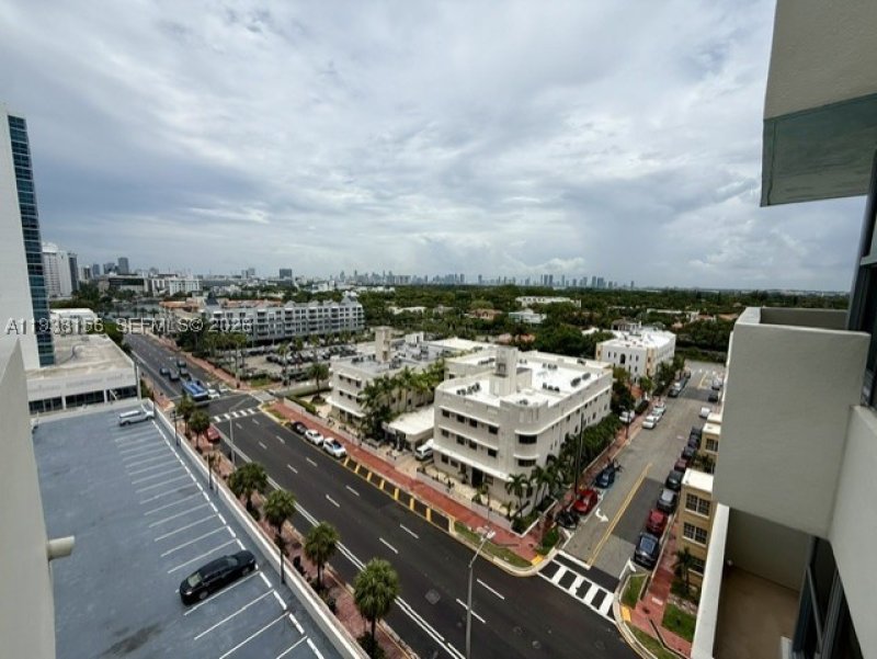 Alquiler de apartamento en Triton Towers 1114