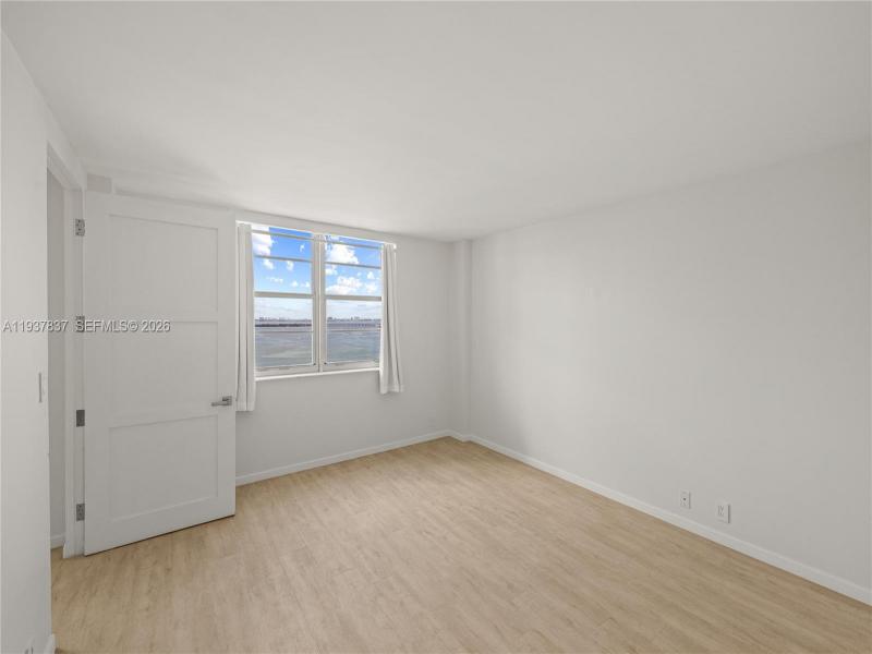 Condo for sale at Island Terrace 15A
