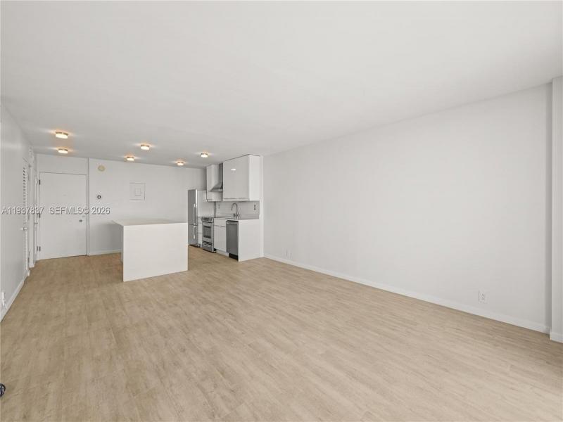 Condo for sale at Island Terrace 15A