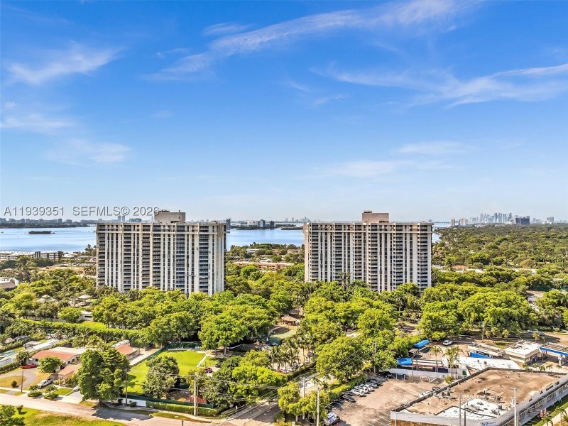 Condo for sale at Towers of Quayside 2 1806