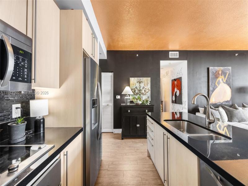Property photo # 7