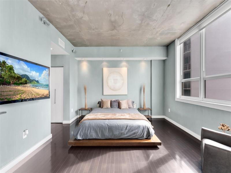 Property photo # 6