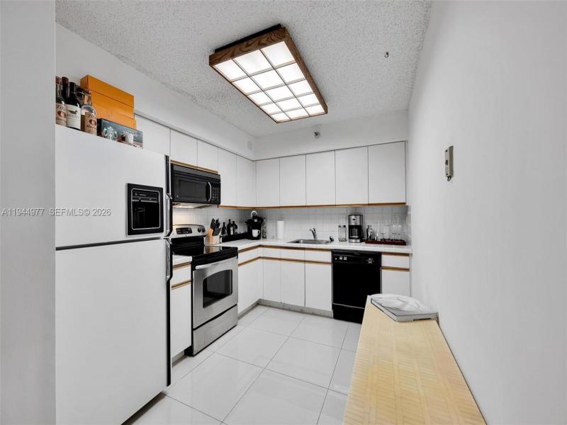 Property photo # 9