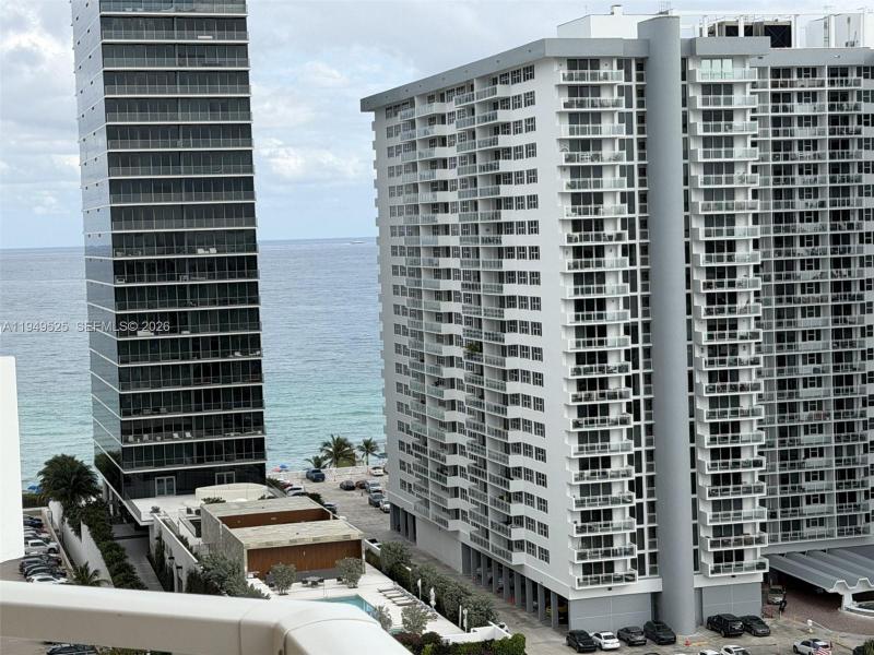 Condo for sale at The Hemispheres 16C