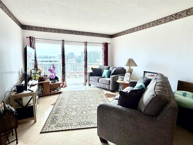 Condo for sale at The Hemispheres 16C