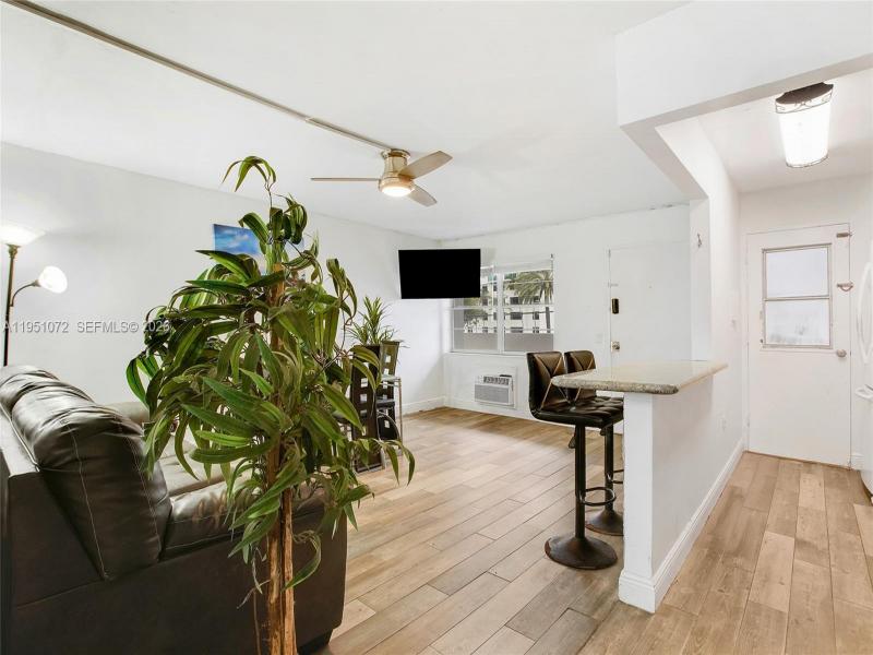 Comprar apartamento en Bayshore Yacht Tennis Club 102