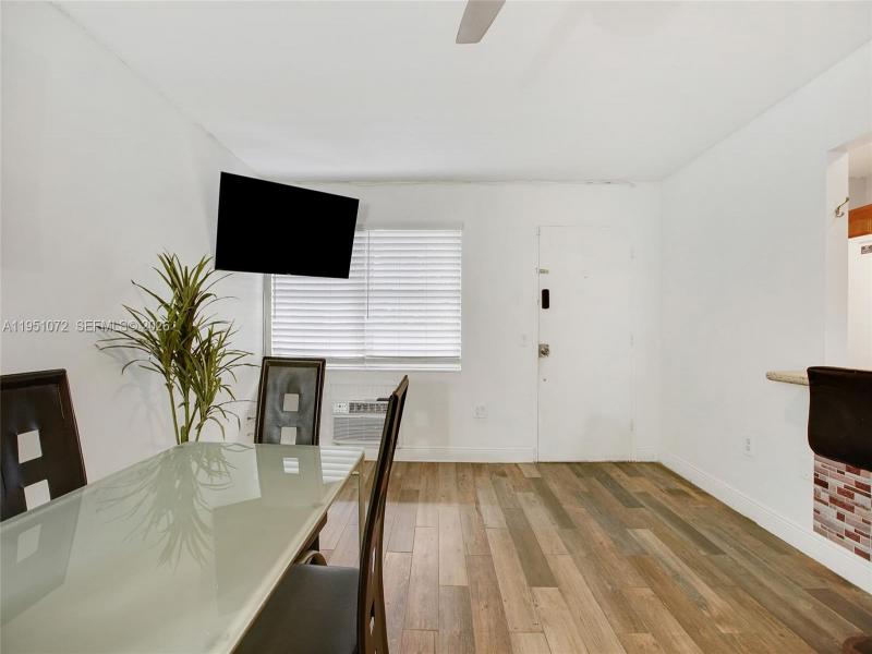 Comprar apartamento en Bayshore Yacht Tennis Club 102