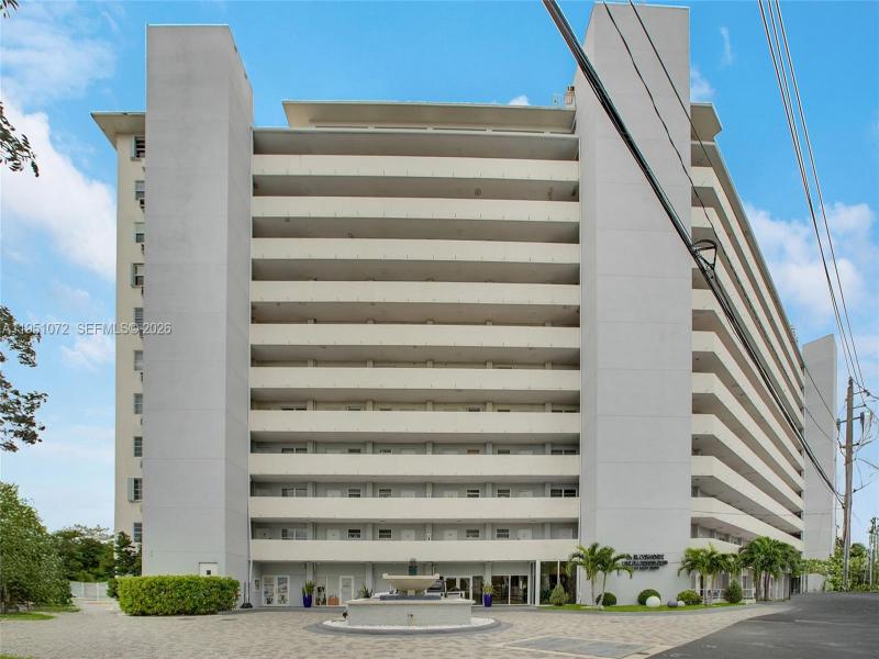 Comprar apartamento en Bayshore Yacht Tennis Club 102