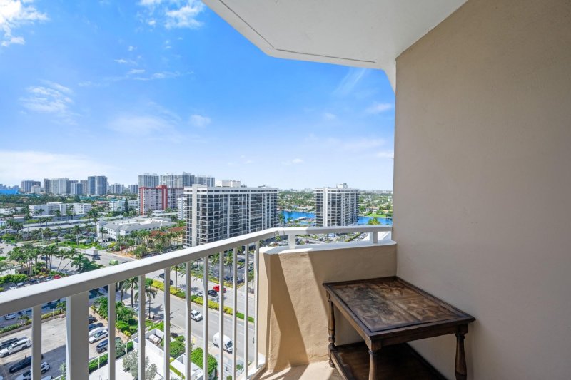 Condo for sale at The Hemispheres 15l