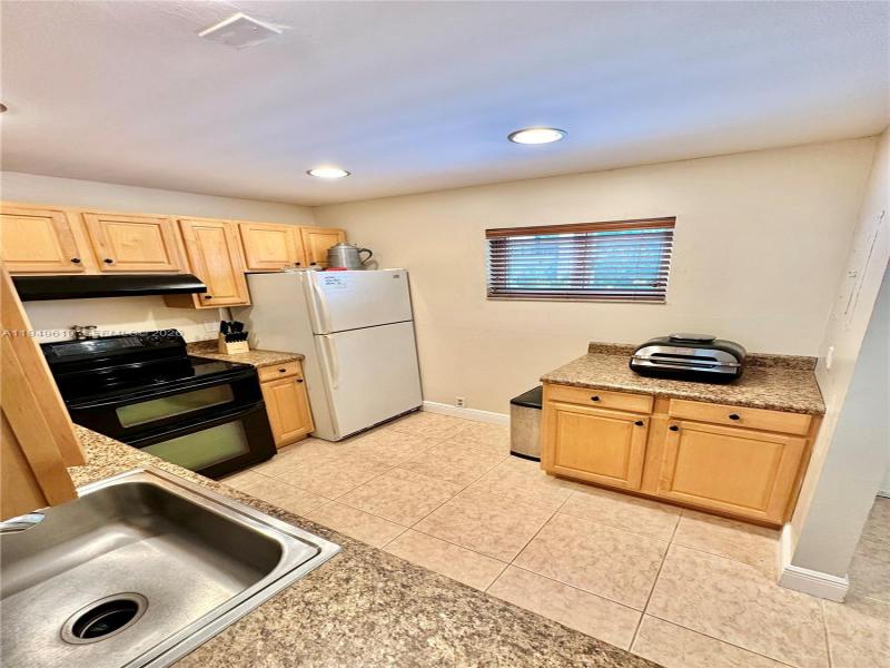 Property photo # 4