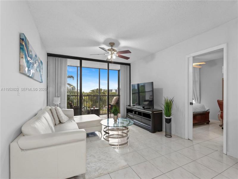 Comprar apartamento no Coronado I 532