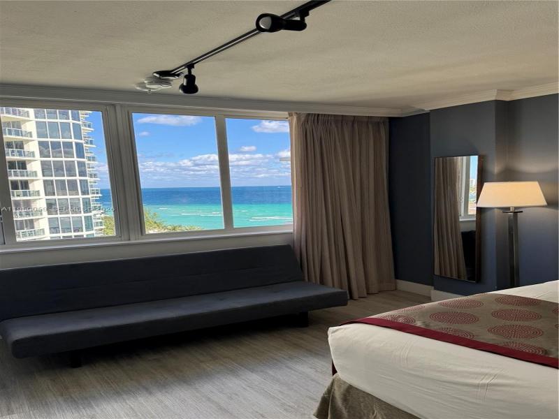 Aventura Beach Club Apt #1018