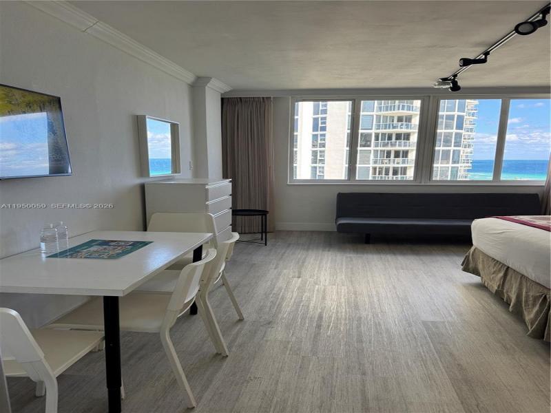 Comprar apartamento no Aventura Beach Club 1018