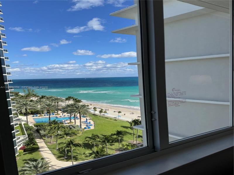 Comprar apartamento no Aventura Beach Club 1018