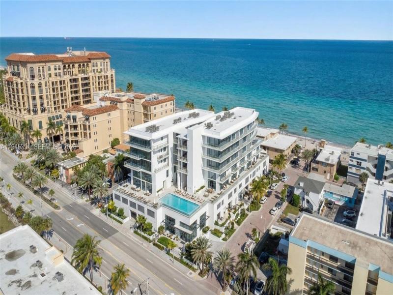 Eturna Beachside Residences Apt #502