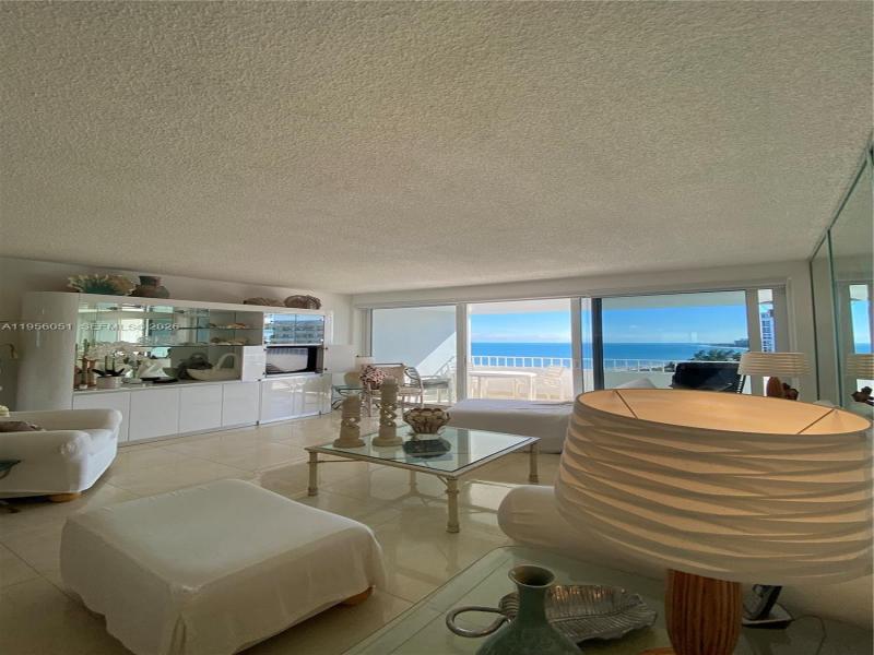 Alquiler de apartamento en Commodore Club East