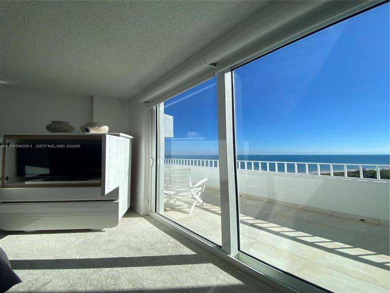 Alquiler de apartamento en Commodore Club East