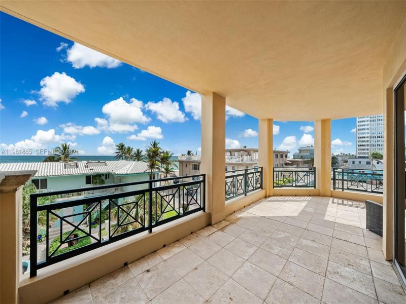 Condo for sale at Positano Beach 204