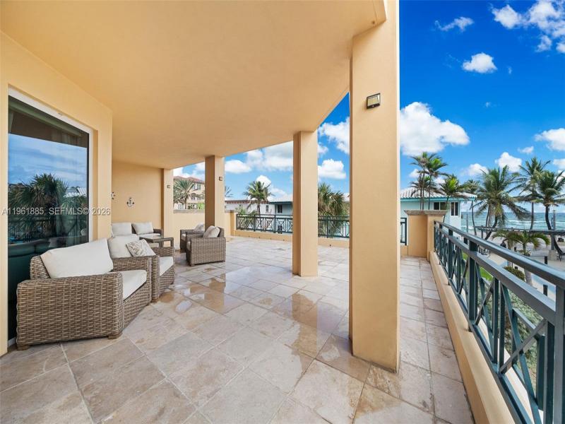 Condo for sale at Positano Beach 204