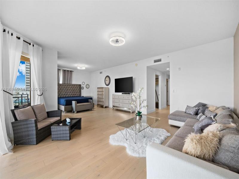 Condo for sale at Positano Beach 204