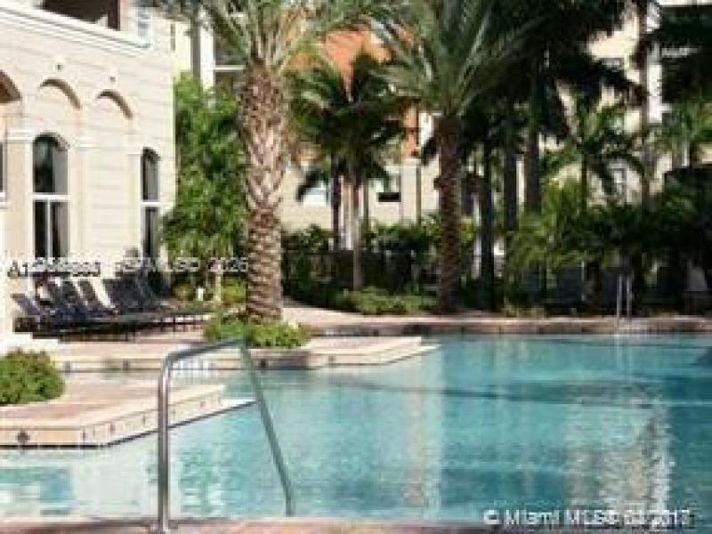 Comprar apartamento en Porto Bellagio 3601
