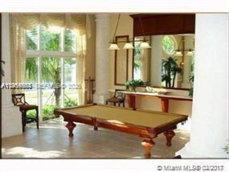 Comprar apartamento en Porto Bellagio 3601