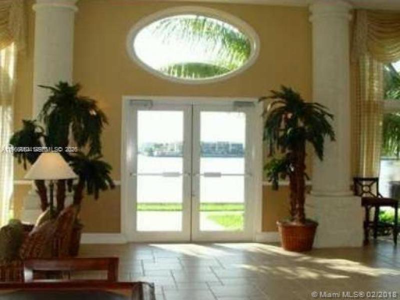 Comprar apartamento en Porto Bellagio 3601
