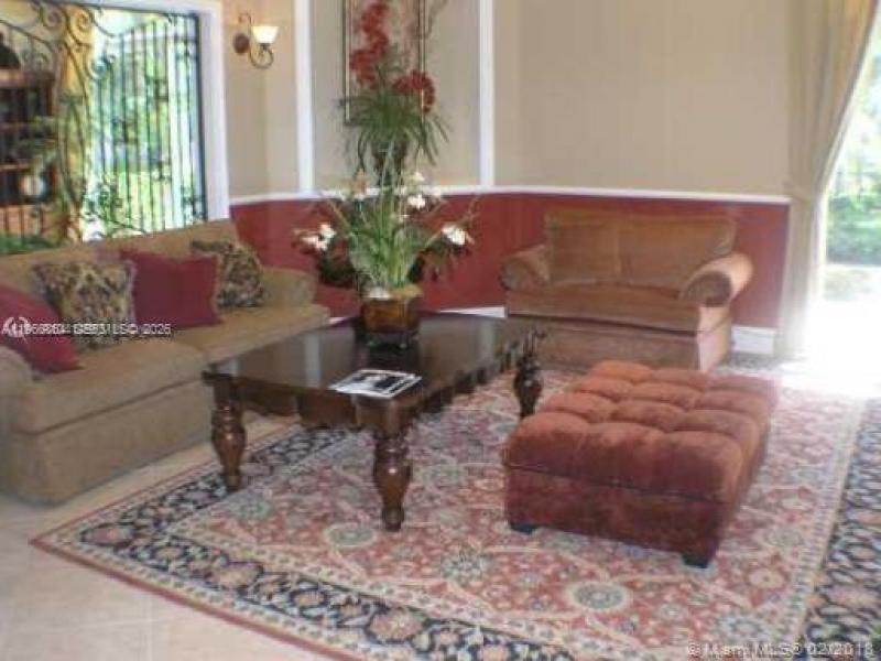 Comprar apartamento en Porto Bellagio 3601