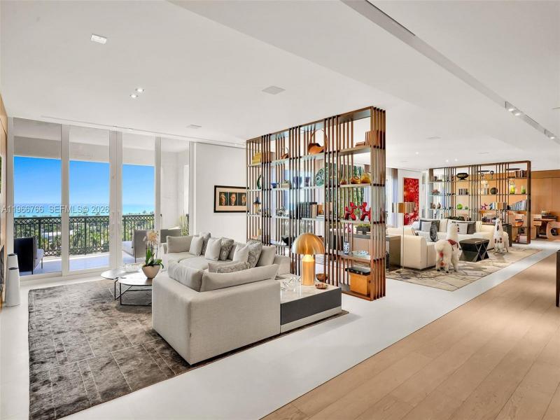 Bella Vista North Apt #1103&1104