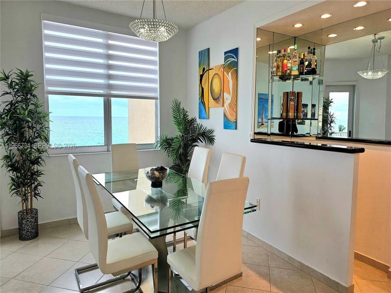 Condo for sale at The Hemispheres 7F