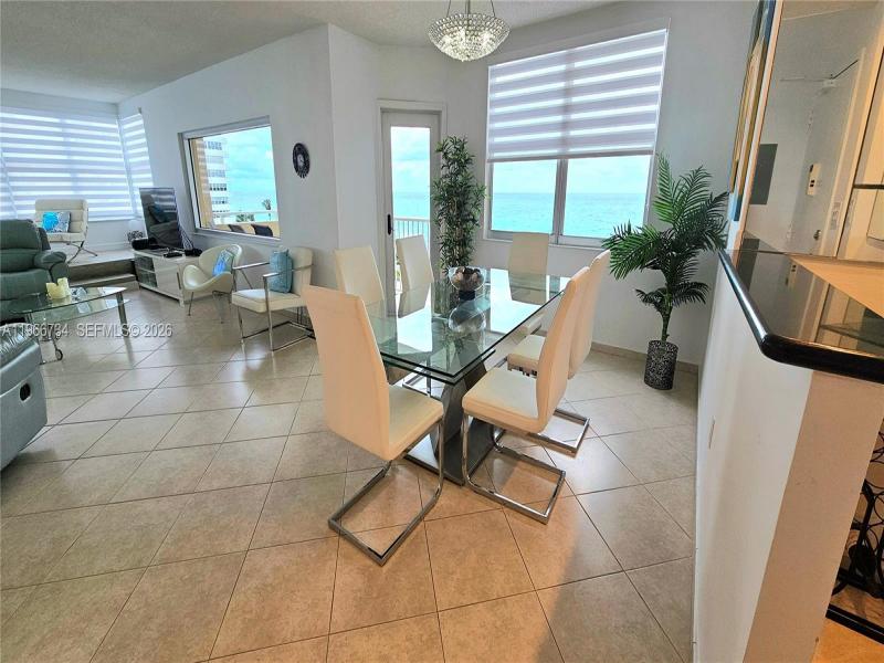Condo for sale at The Hemispheres 7F