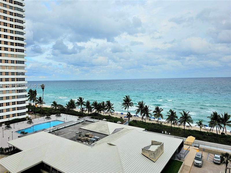 Condo for sale at The Hemispheres 7F