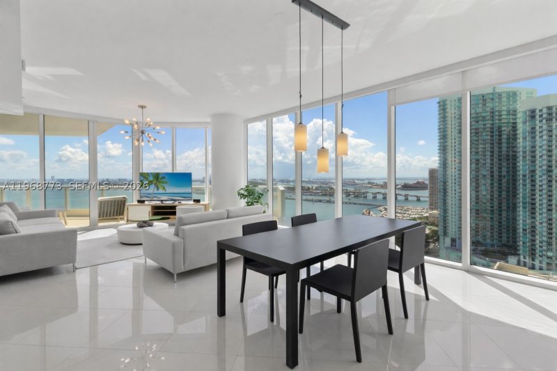 Comprar apartamento en Paramount Bay 3102