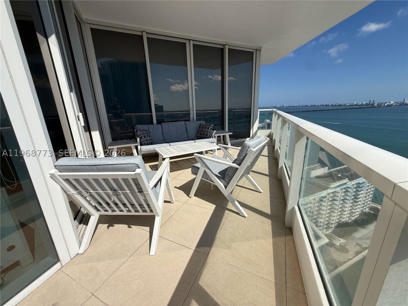 Comprar apartamento en Paramount Bay 3102