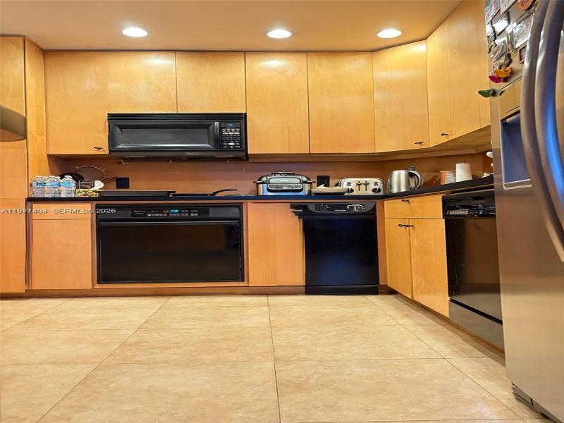 Condo for sale at The Hemispheres 2F
