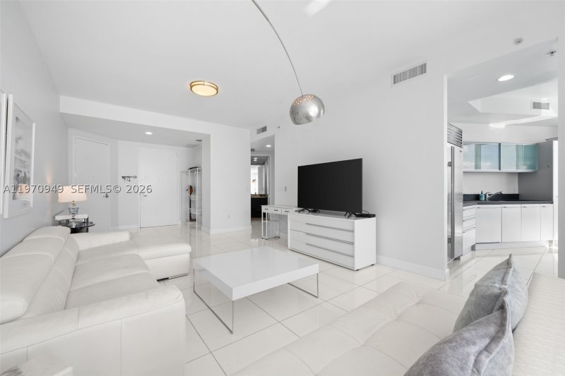 Condo for sale at Trump Royale 4709