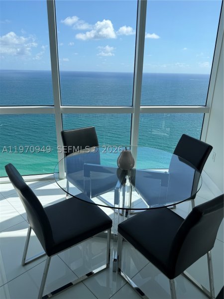Condo for sale at Trump Royale 4709