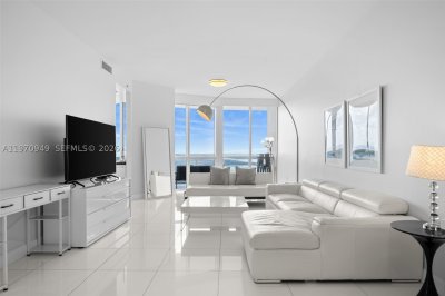 Trump Royale Apt #4709